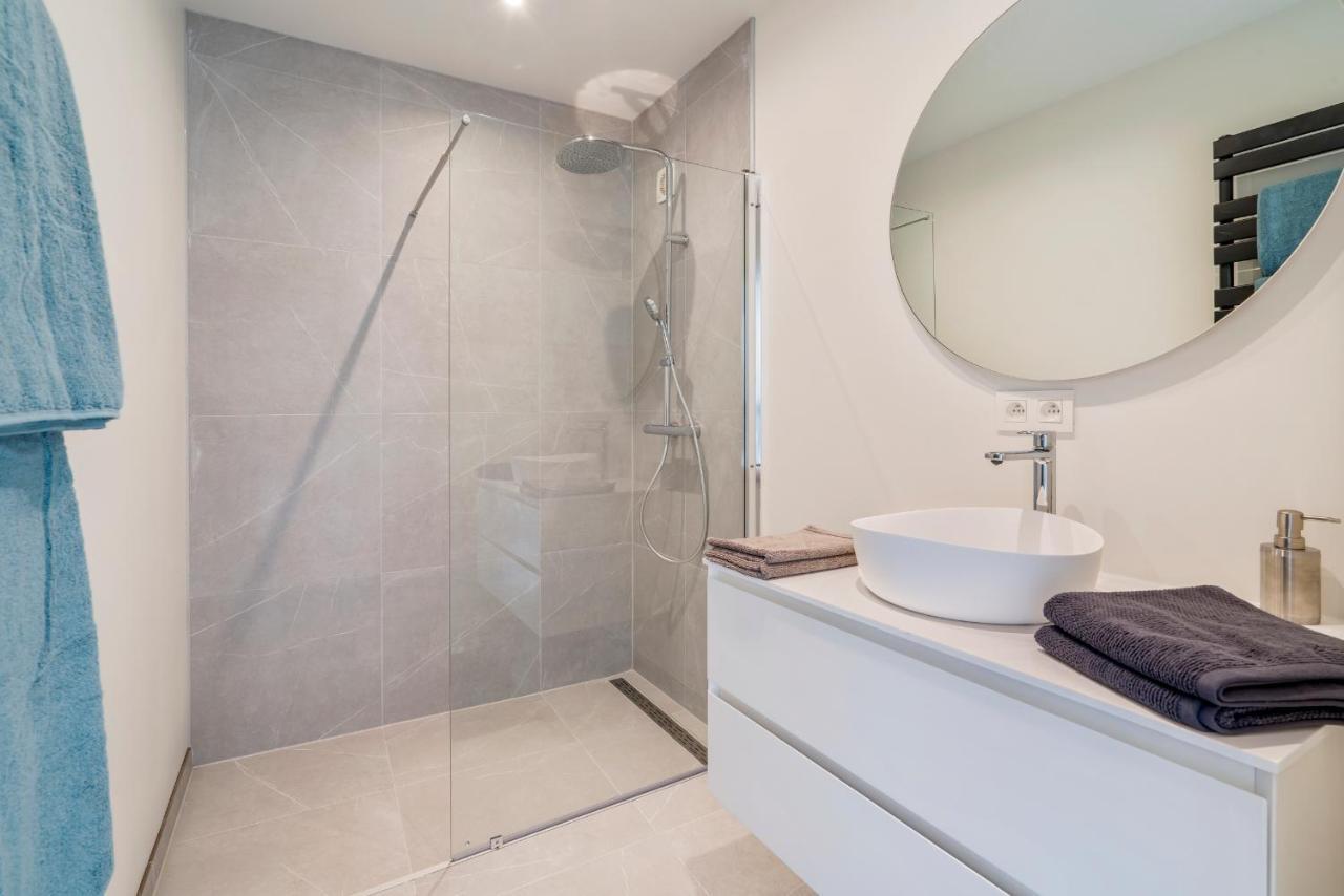Fantastically Located Modern Apartment With Garage Available Oostende Eksteriør billede